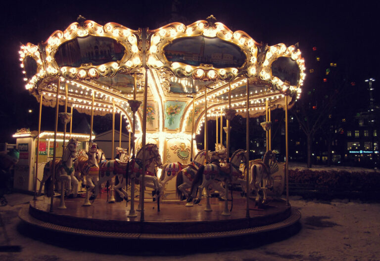 Rasa Naktis – Carousel
